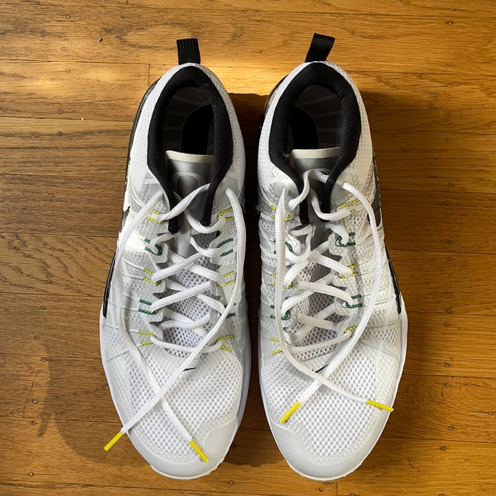 Nike “University of Oregon” Ducks themed shoe. Lunarlon.